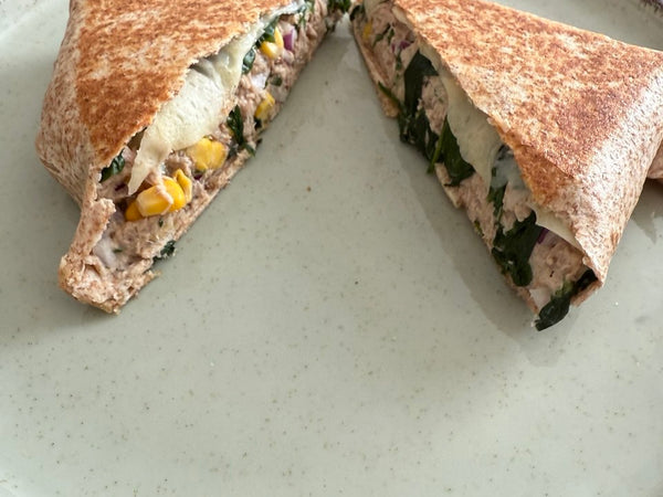 Fit wrap z tuńczykiem, zdjęcie autorskie Aliny Paszek